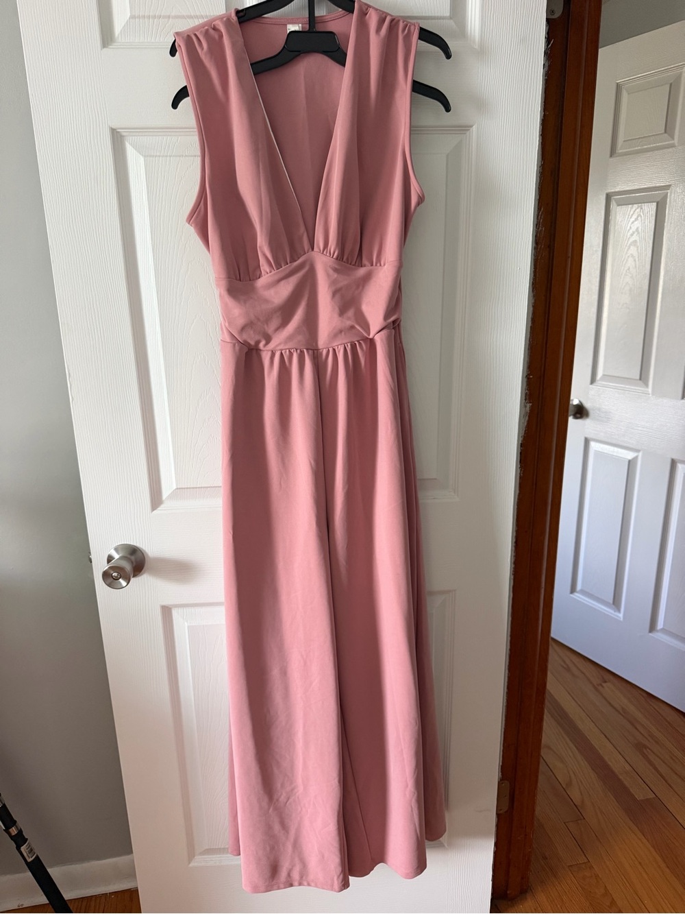 HALARA Sleeveless V-Neck Dusty Pink Jumpsuit